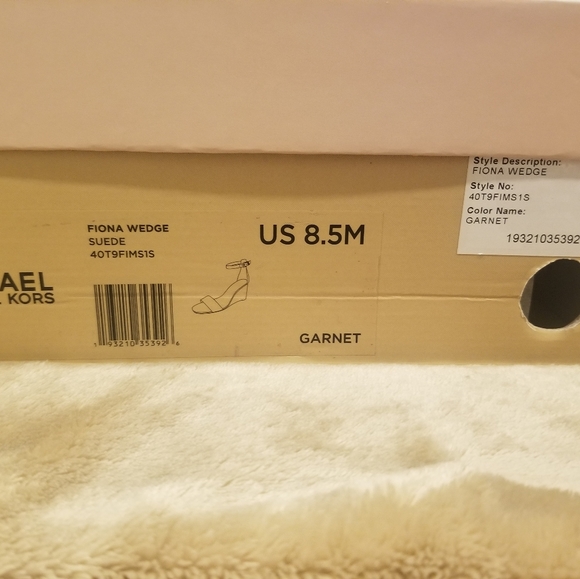 Michael Kors Fiona Wedge Suede Dark  Fuschia/Garnet - Picture 9 of 10